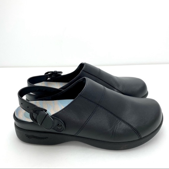 Dansko Leather lightweight Slingback Professional Clogs in Black - Picture 5 of 11